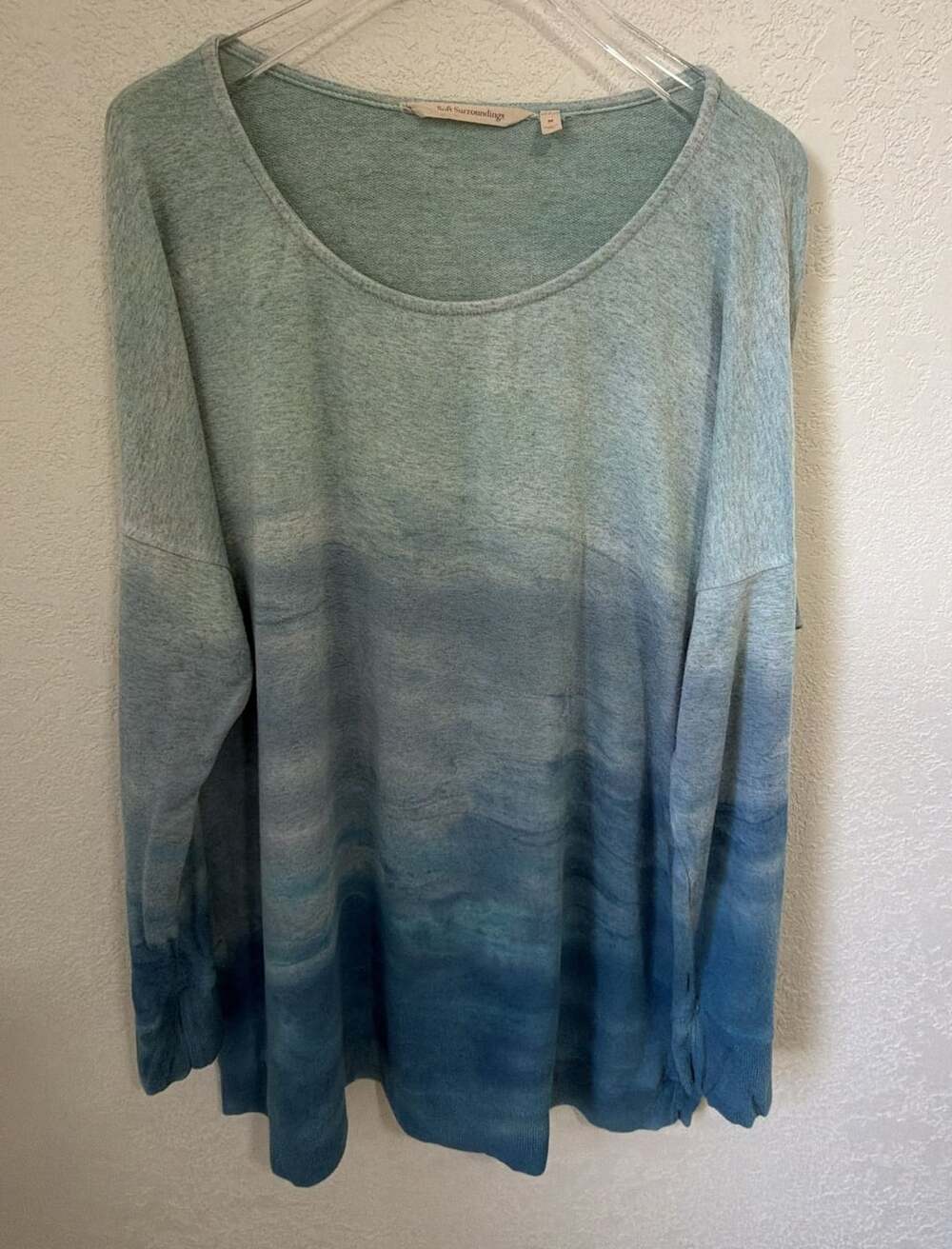 Soft Surroundings Long Sleeve Ombre Top Size M Blue Rayon Spandex